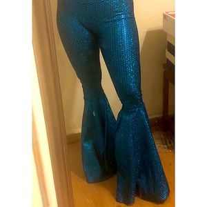 Mermaid high waisted flared pants size S/M